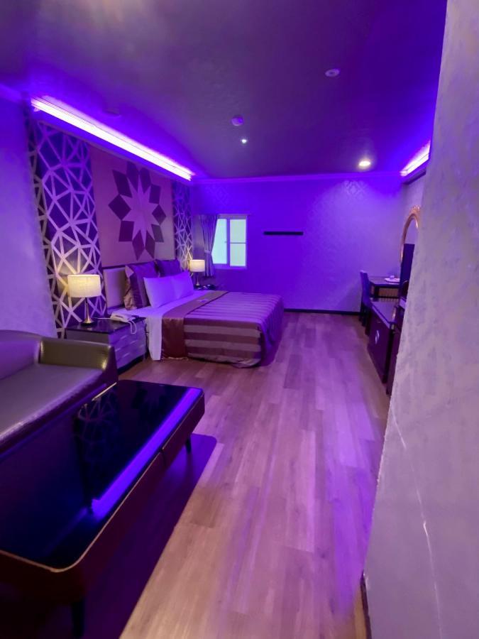 Huang Xing Motel Pingtung Екстер'єр фото