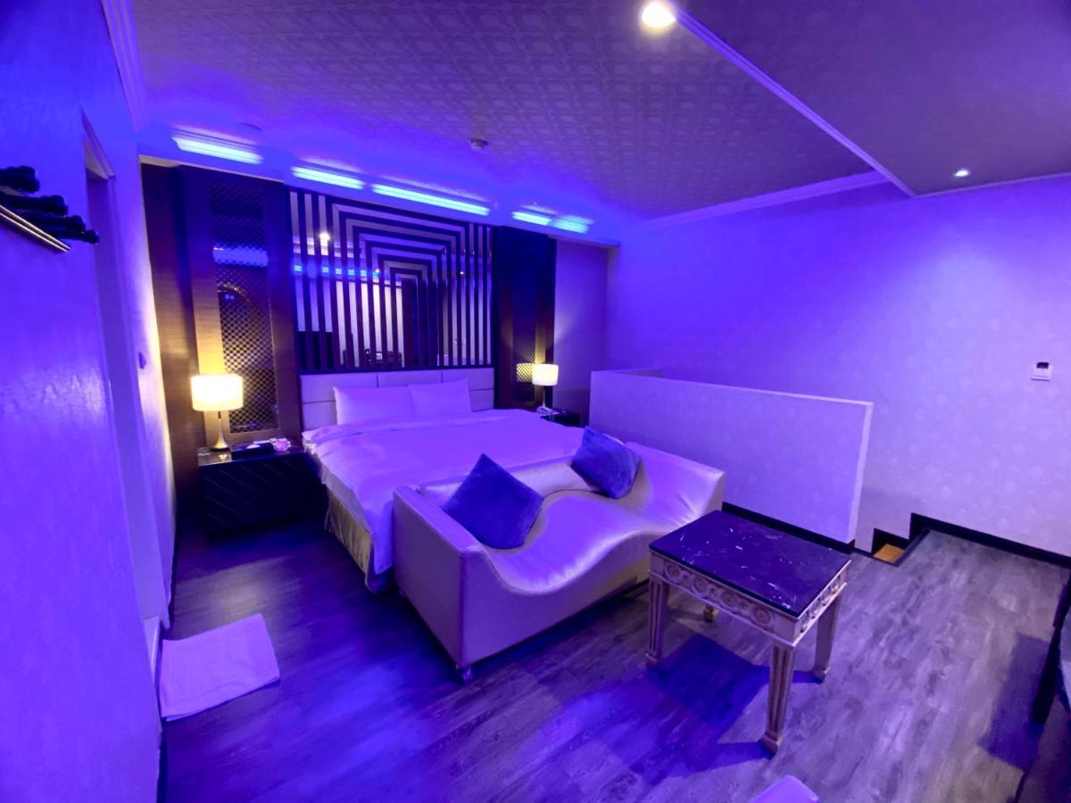 Huang Xing Motel Pingtung Екстер'єр фото