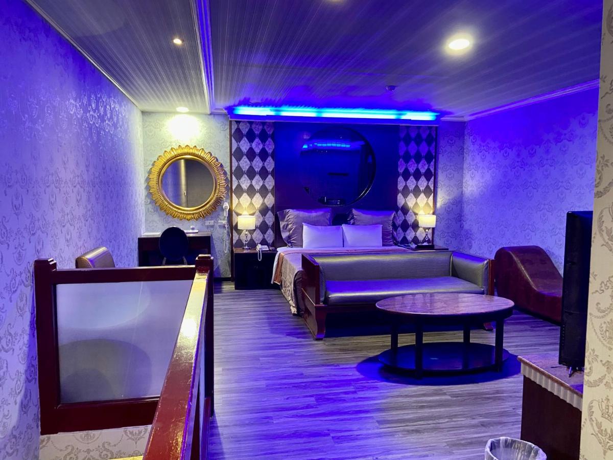 Huang Xing Motel Pingtung Екстер'єр фото