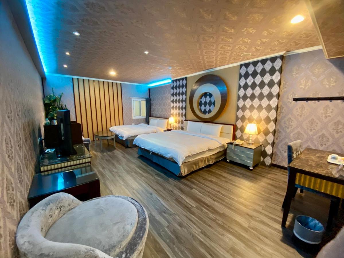 Huang Xing Motel Pingtung Екстер'єр фото
