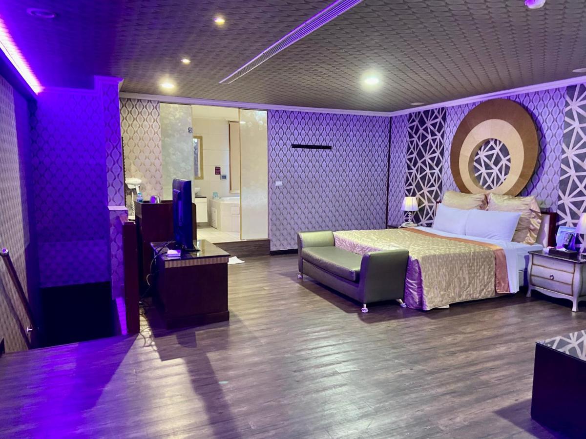 Huang Xing Motel Pingtung Екстер'єр фото