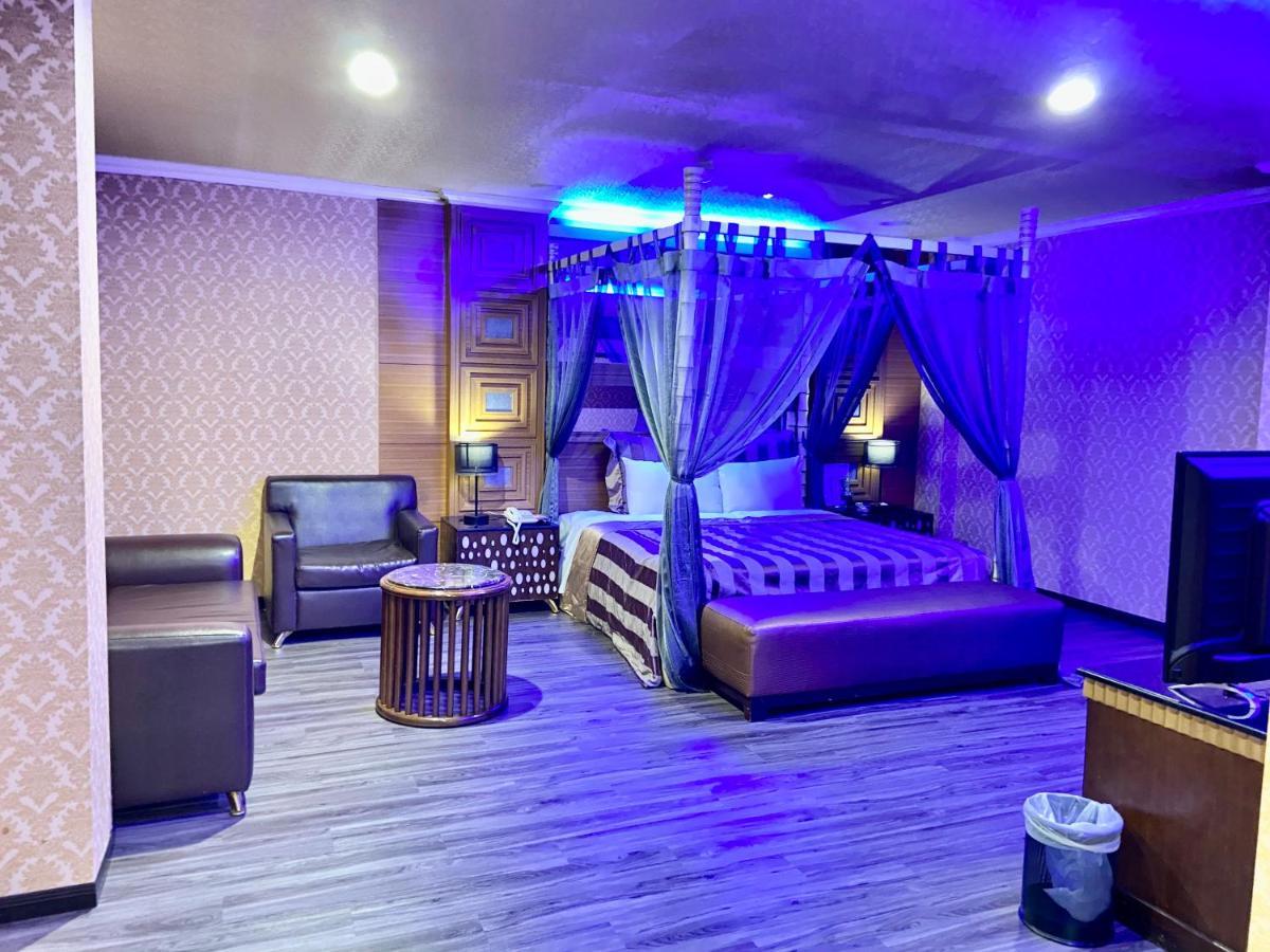 Huang Xing Motel Pingtung Екстер'єр фото
