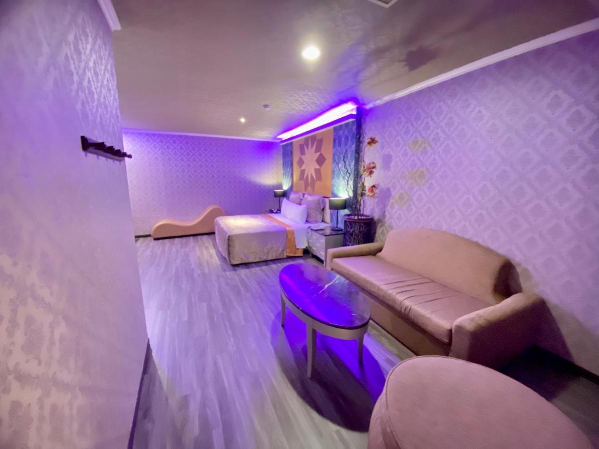Huang Xing Motel Pingtung Екстер'єр фото