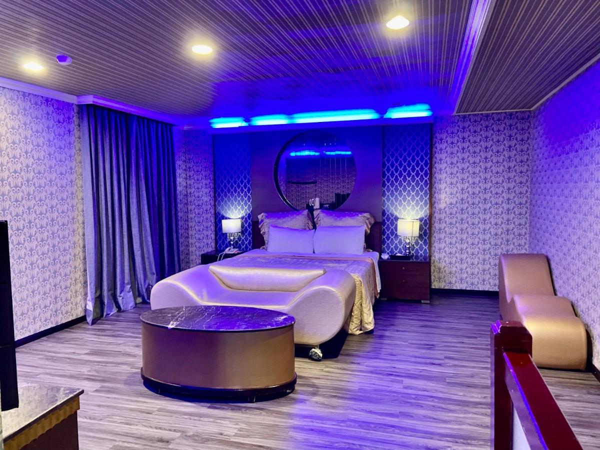 Huang Xing Motel Pingtung Екстер'єр фото