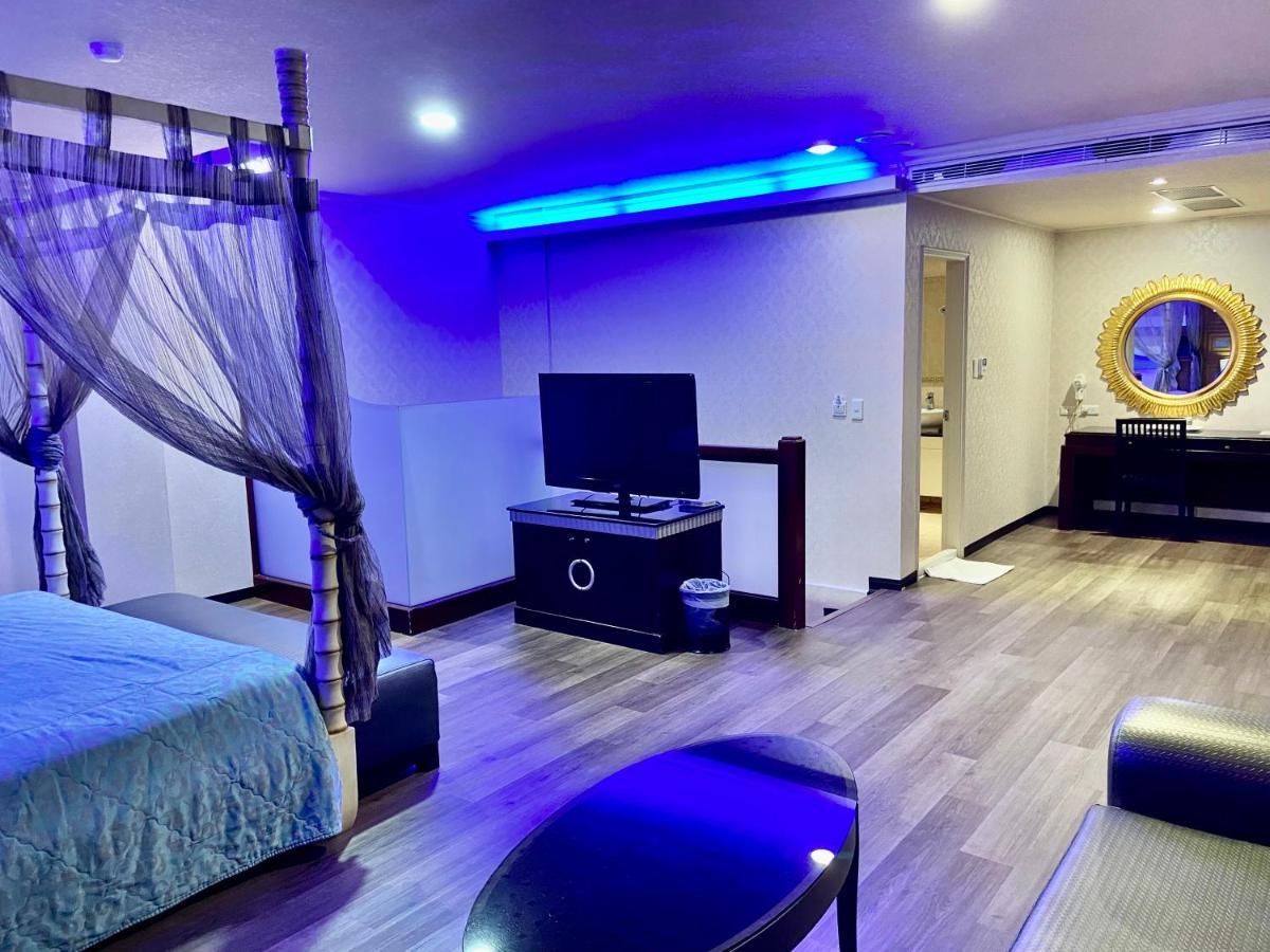 Huang Xing Motel Pingtung Екстер'єр фото