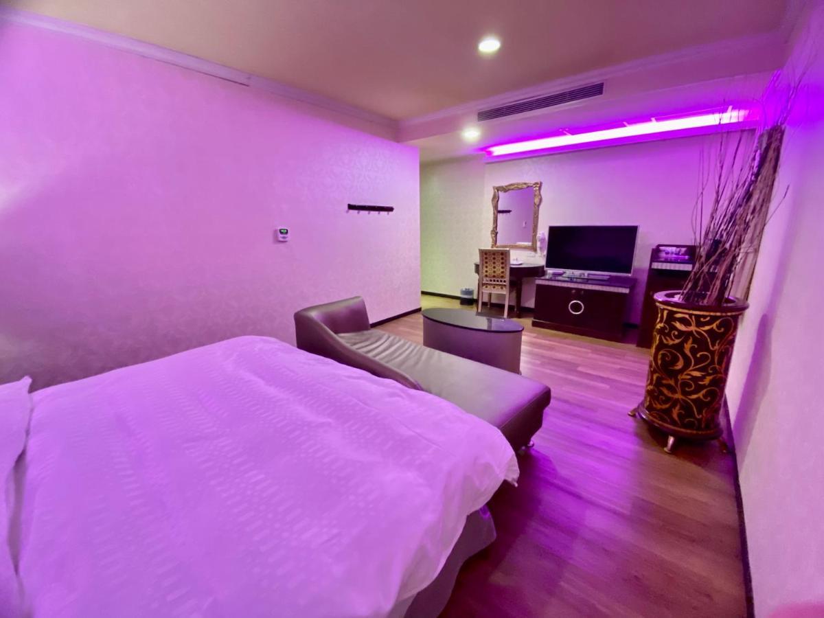 Huang Xing Motel Pingtung Екстер'єр фото