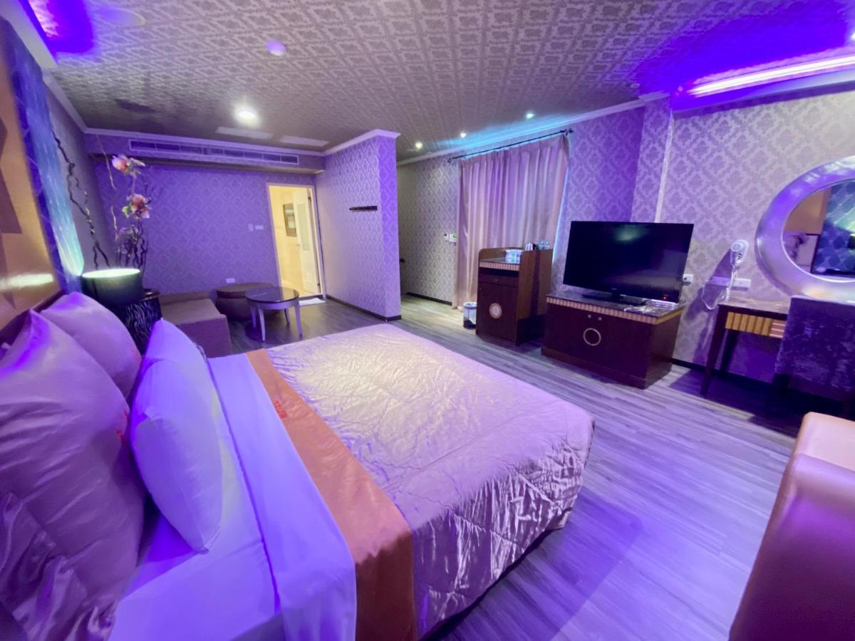 Huang Xing Motel Pingtung Екстер'єр фото